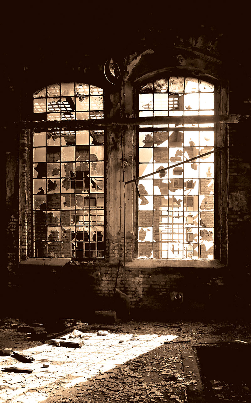 Kristallnacht image of shattered windows