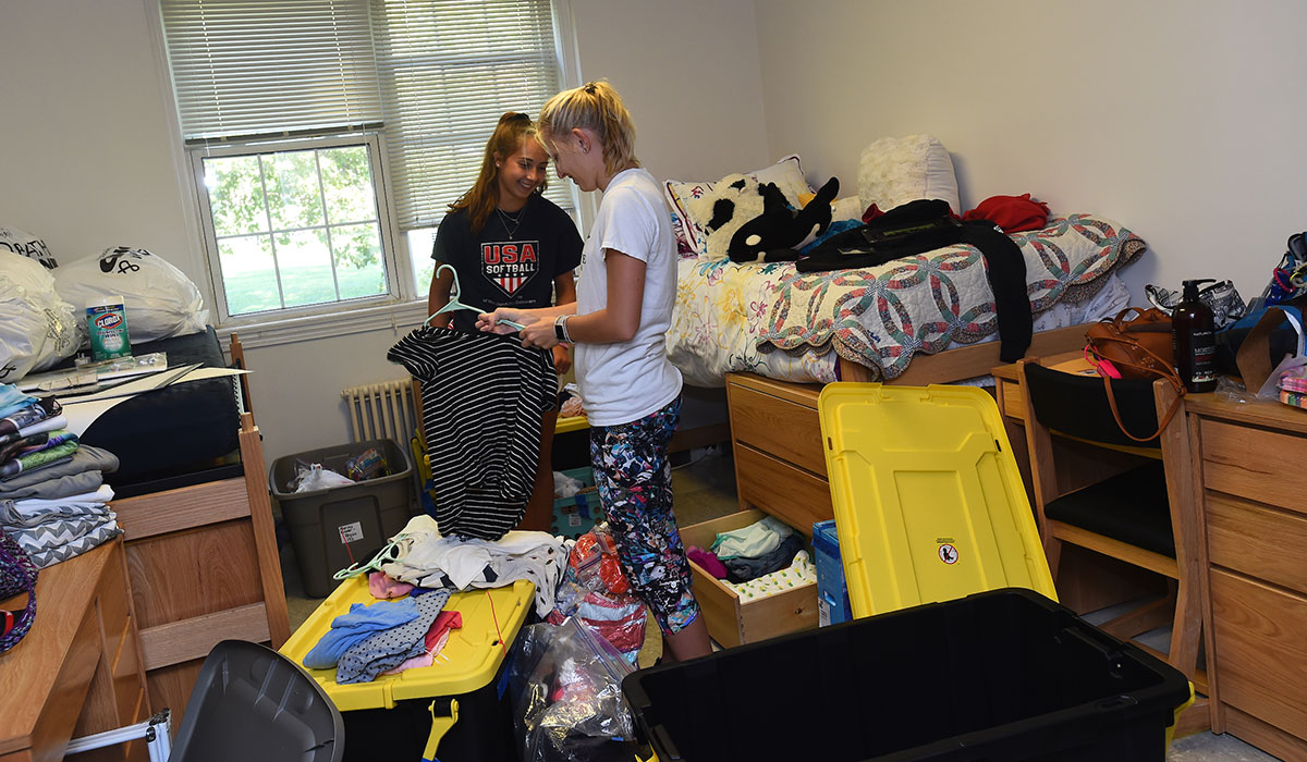 New students unpacking