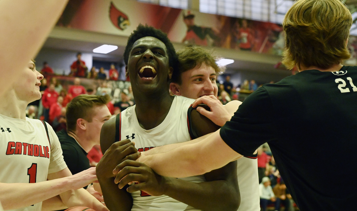 The Thrilling Final Moments of the Men's Basketball Championship Victory