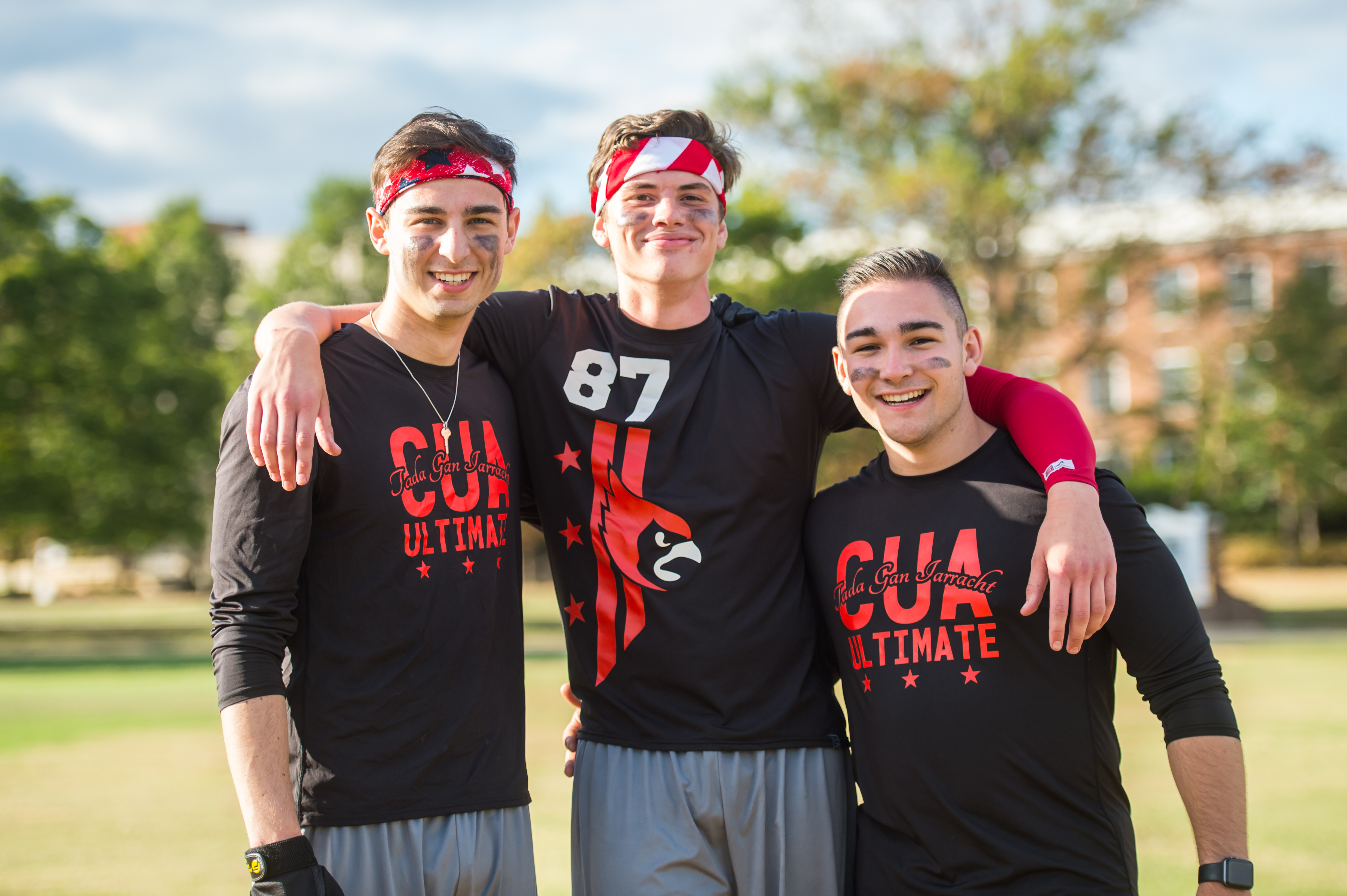 Photo of the men’s Ultimate team at a tournament in 2019, taken by Arreaga during his internship with University Communications. 