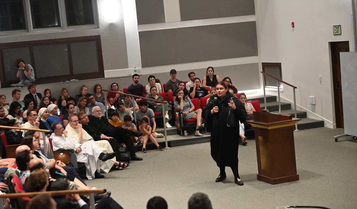 Blessed Carlo Acutis’ Mother Visits Campus, Inspires Students