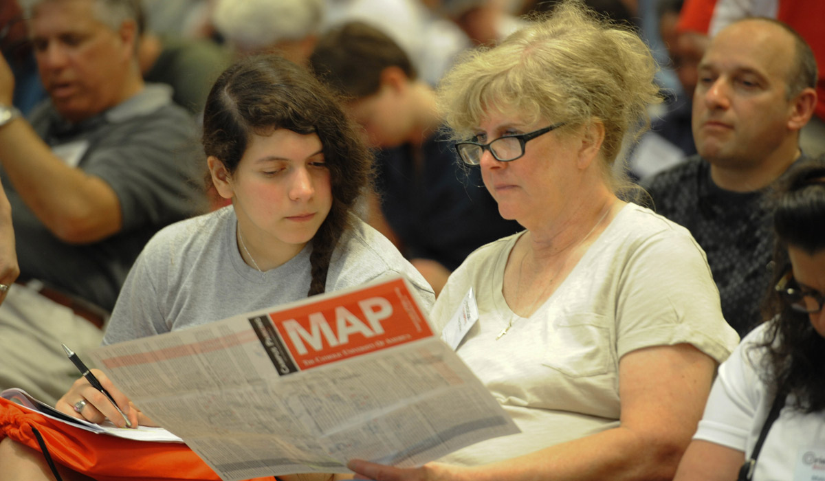 mother and daughter with campus map